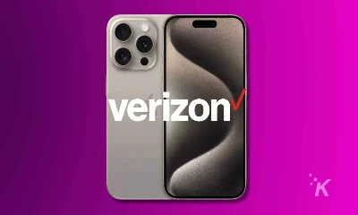 A smartphone with Verizon service is displaying a multimedia screenshot on its electronic device screen.