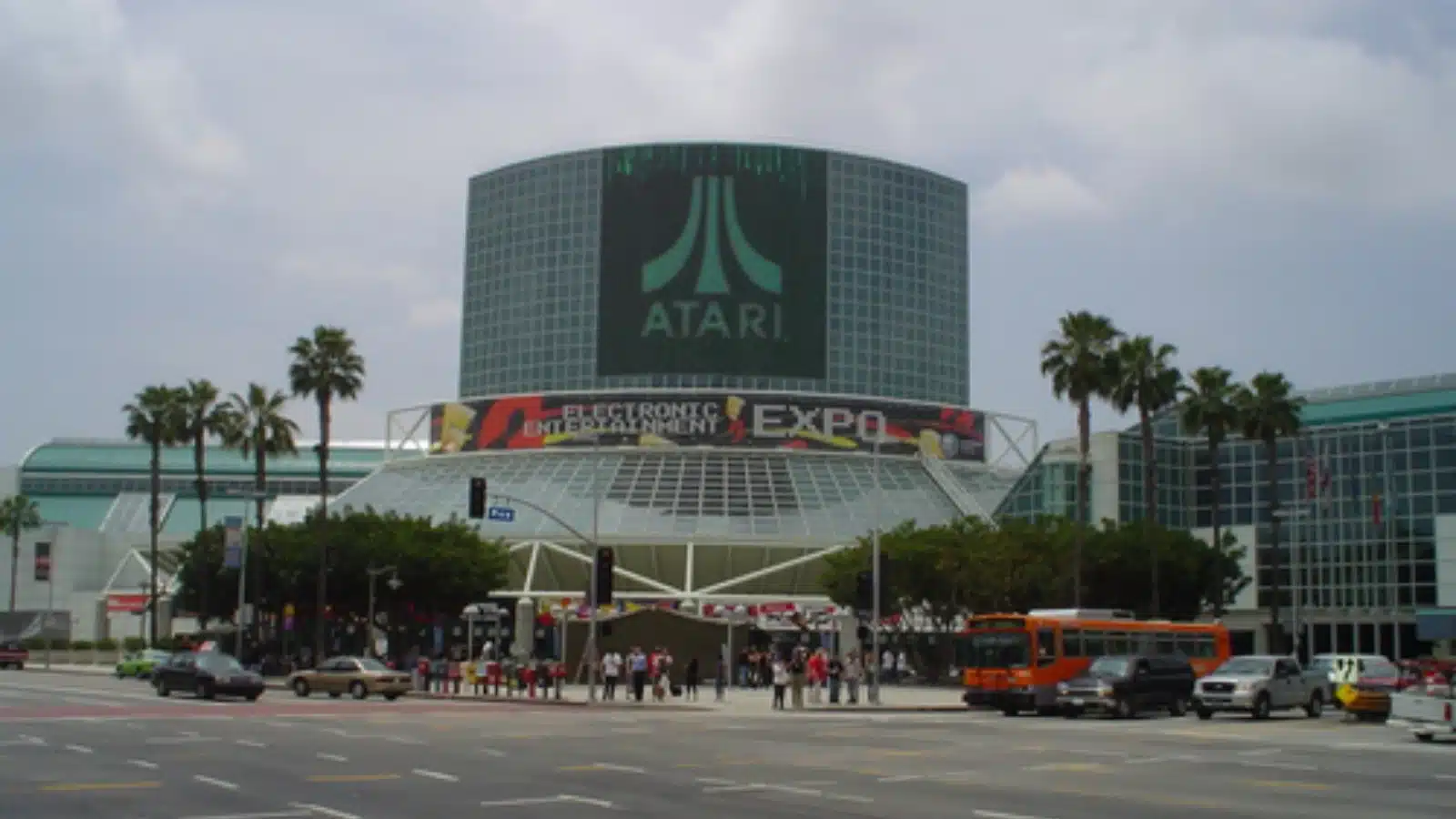 outside of the LA conference center in 2005 with E3 banners up
