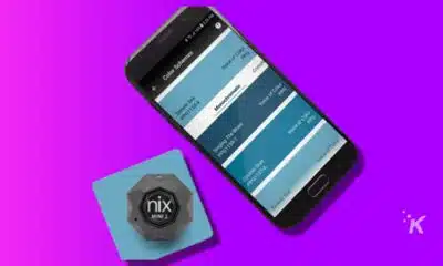 image of nix color matching sensor and smartphone
