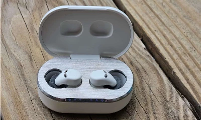 QuietOn 3.1 earbuds in charging case