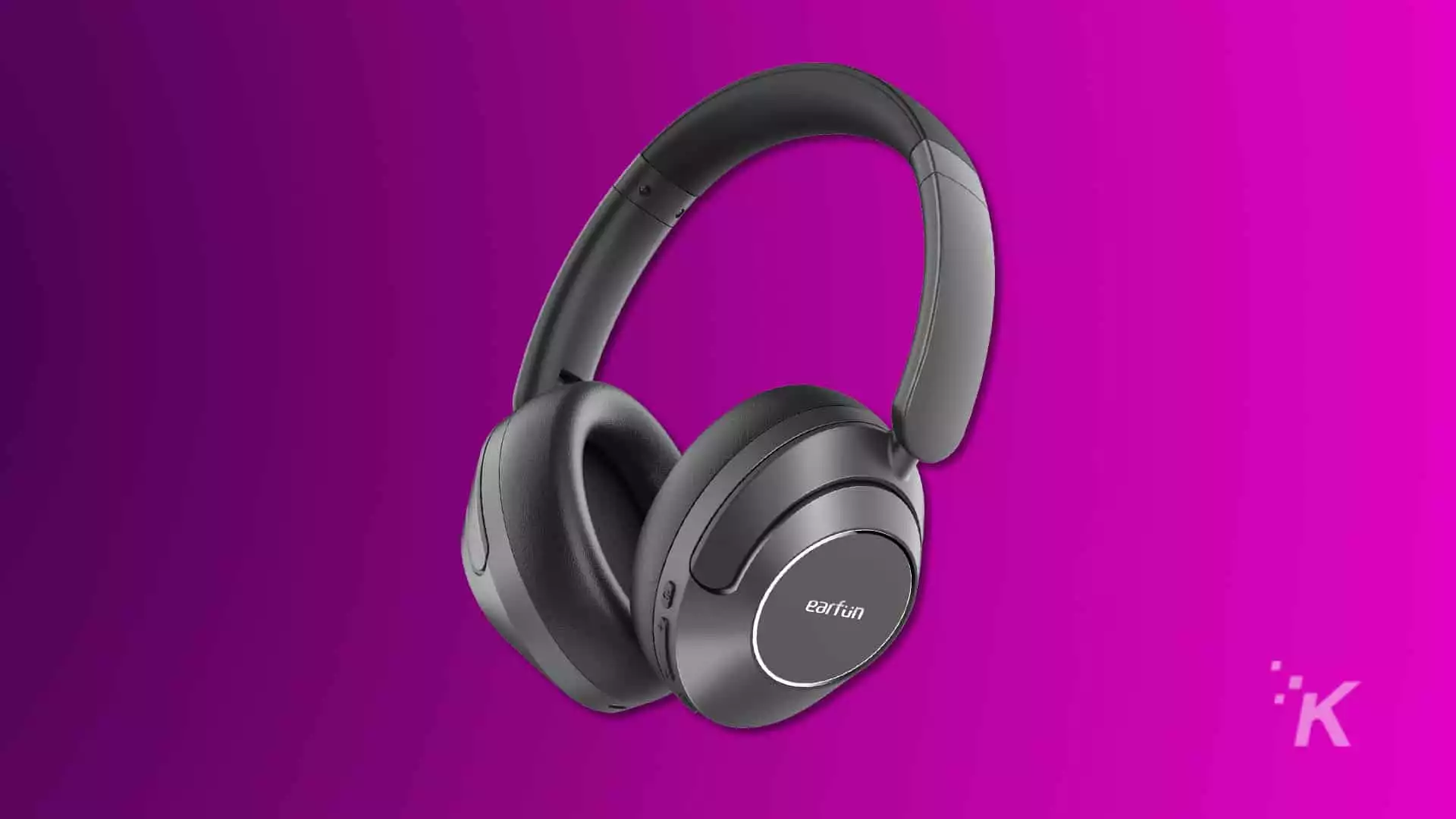 EarFun Wave Pro headphones